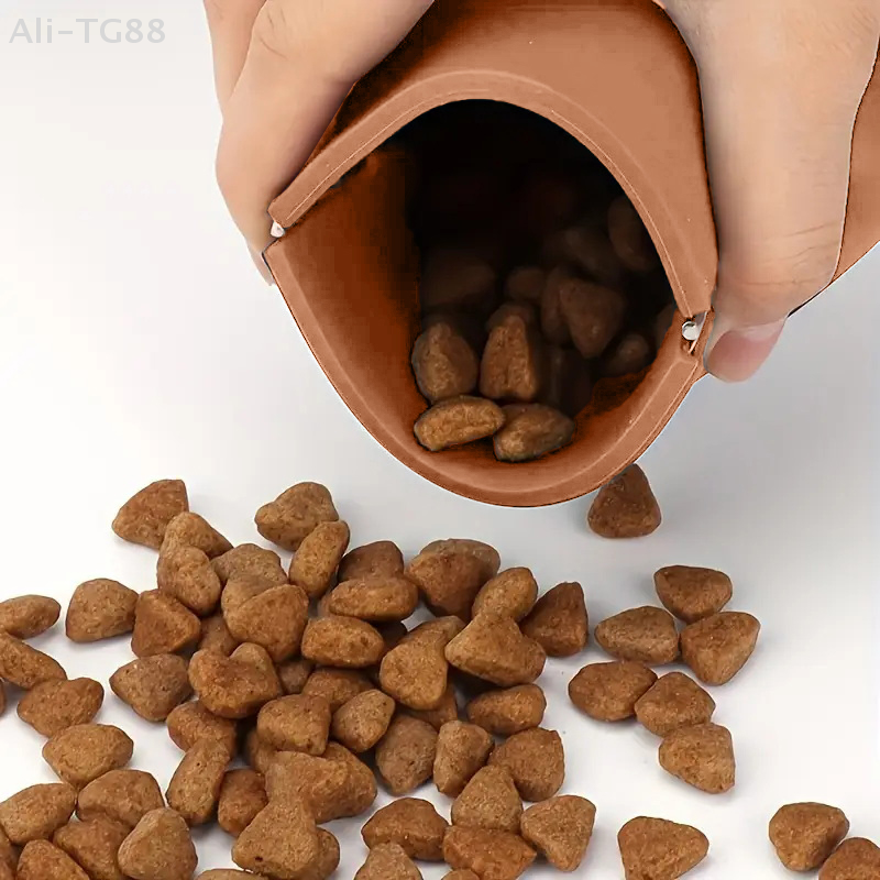 Waterproof Silicone Dog Treat  - مراجعة Food Snacks Easy وسعره